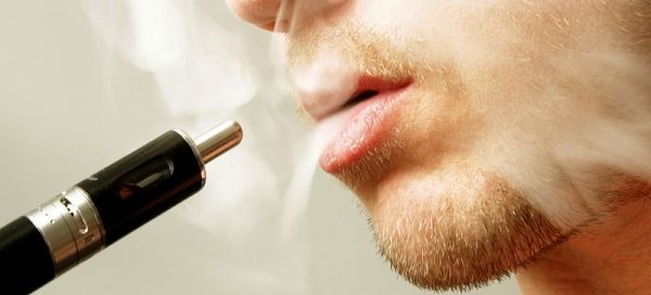 vaping e-liquid