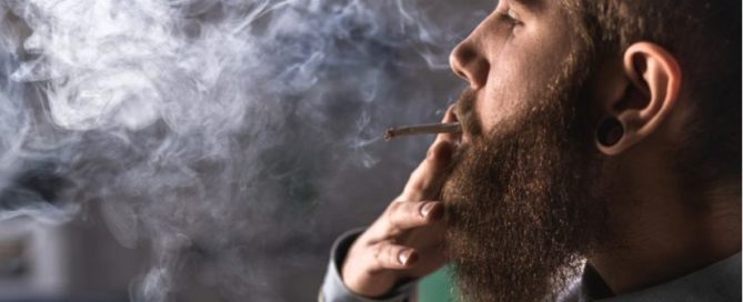 can smoking weed damage your lungs?